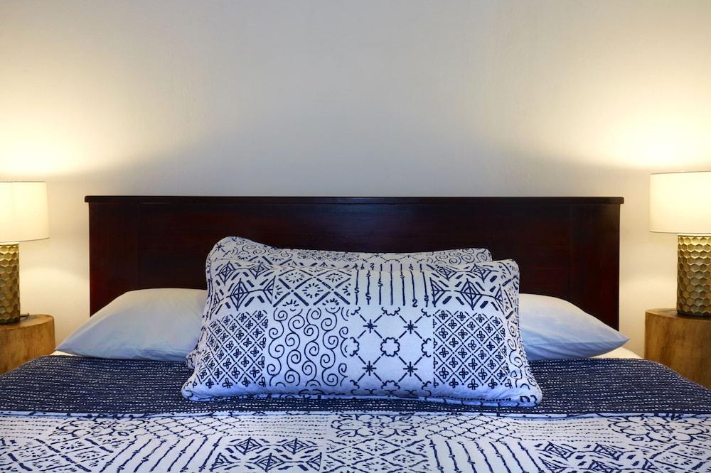 Living Hotel 3*
